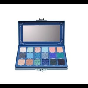 Brand New Jeffree Star Blue Blood Palette.